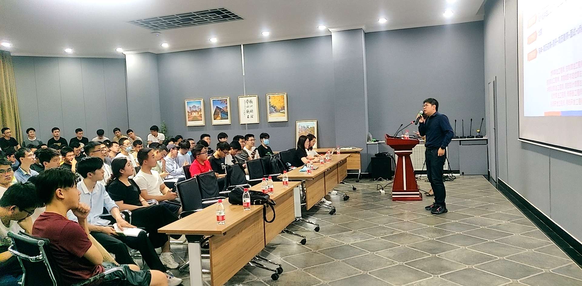 启航娱乐城