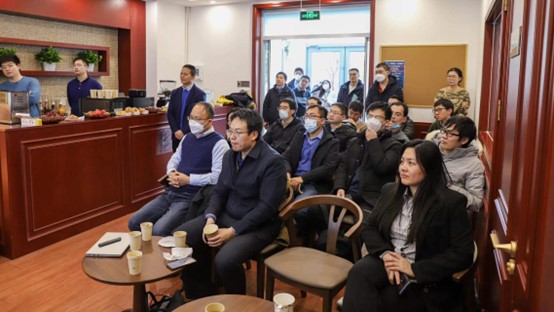 启航娱乐城